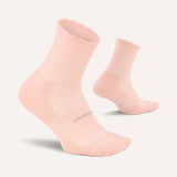 Feetures High Performance Max Cushion Quarter Tall Scallop Sock
