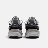Men's 990 v6