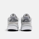 Men's 990 v6